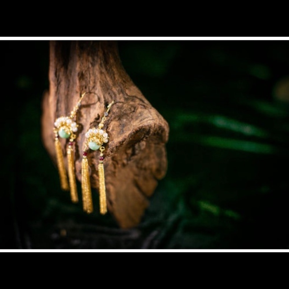 Real jade, 14k gold and pearl Chinese earrings
